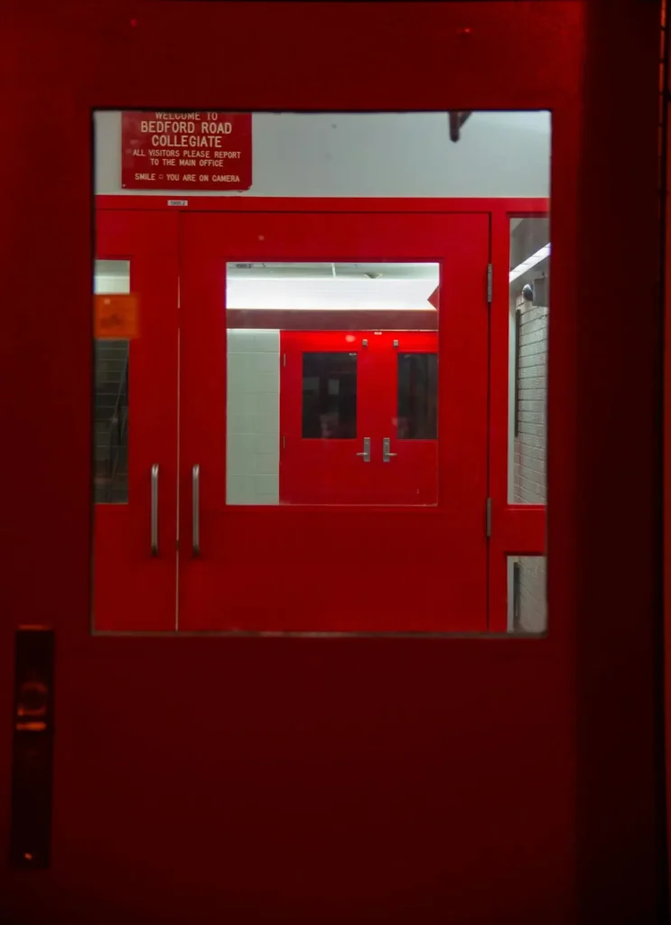 the vital role of reinforced glass in school security2