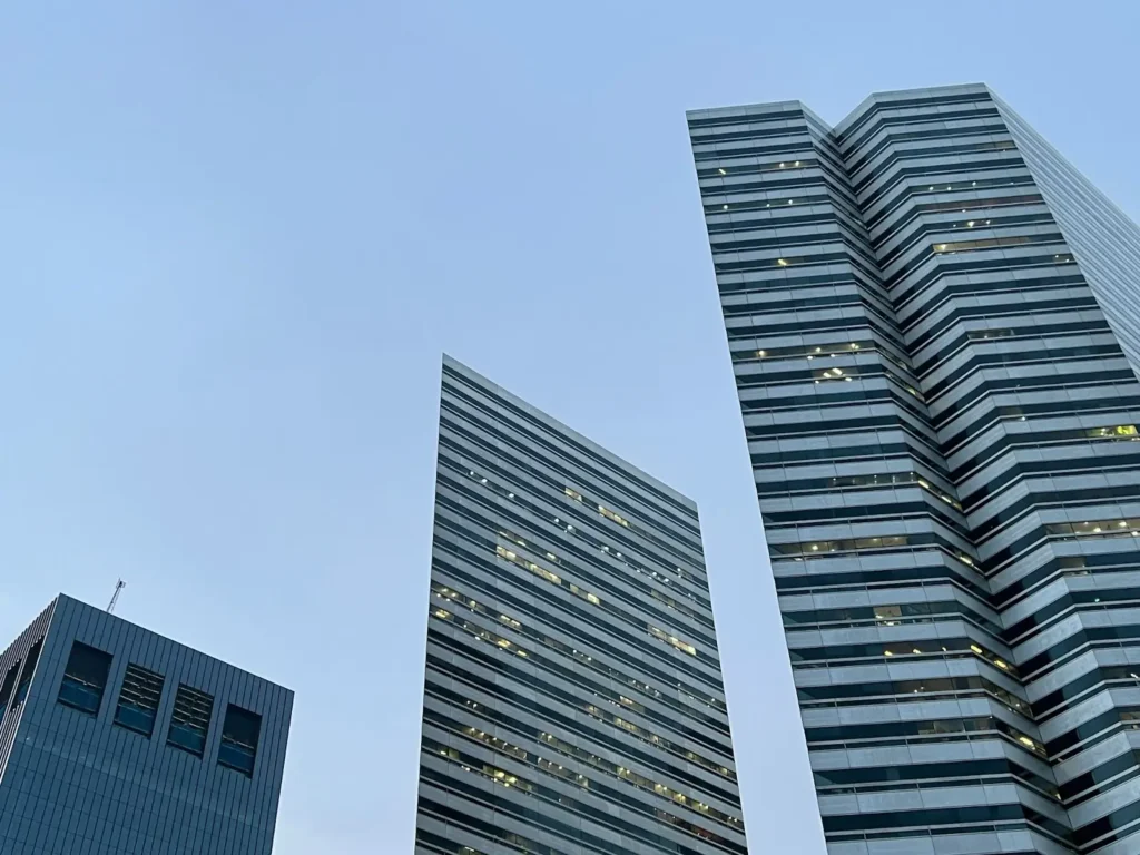 a complete guide to installing window film in commercial buildings